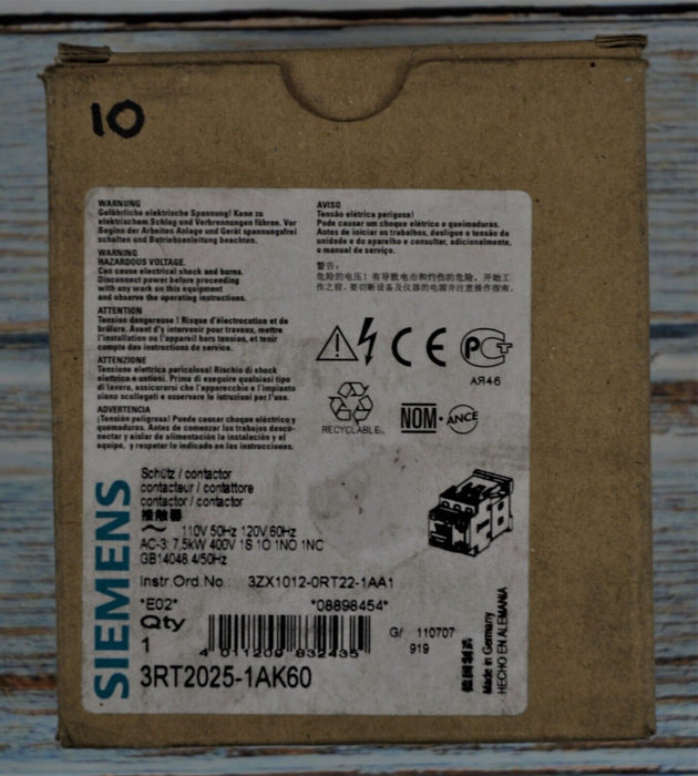 New SIEMENS Pole/Power Contactor 3RT2025-1AK60 - Includes Original Box