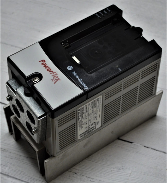 Allen-Bradley 20AD3P4A0AYNNNC0 PowerFlex 70 2 HP 480 VAC 3.4 AC Drive FRN:5.001