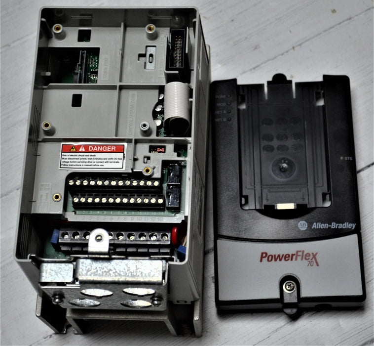 Allen-Bradley 20AD3P4A0AYNNNC0 PowerFlex 70 2 HP 480 VAC 3.4 AC Drive FRN:5.001