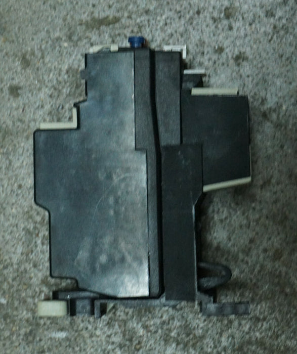 TELEMECANIQUE 3PH 600V OVERLOAD RELAY LR2 D15 / LR.D1512 Tested Good