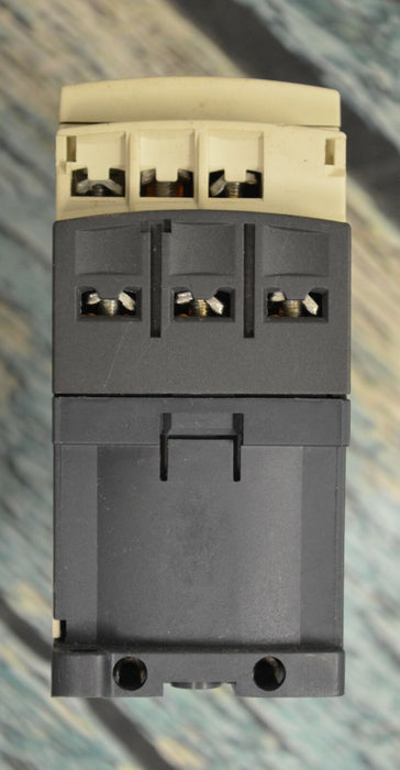 Schneider Electric Telemecanique LC1D09BL LRD-05 Contactor 3 Pole 24v