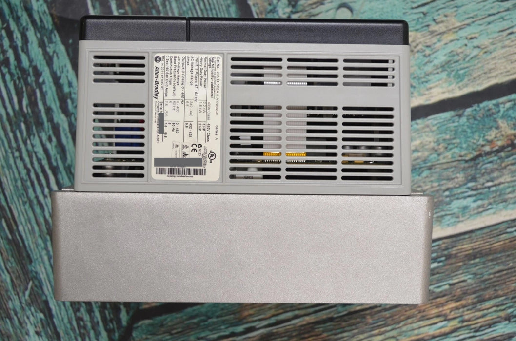 Allen-Bradley PowerFlex 70 3 HP 20AD5P0A0AYNNNC0 480VAC Tested Good Low Hours