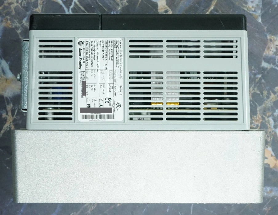 Allen-Bradley PowerFlex 70 1HP 20AD2P1A3AYNANG0 480VAC FRN:3.003 Tested