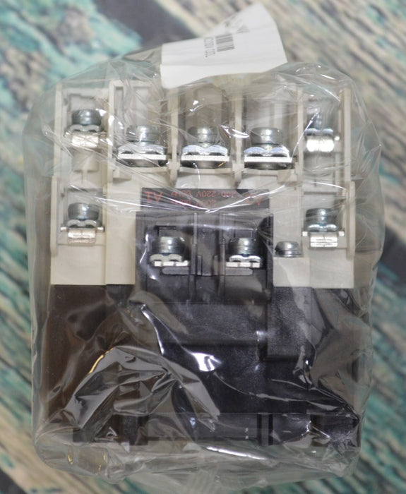 New Open Box Mitsubishi S-N21AC200V Contactor 32A AC200V Coil 2a2b Aux