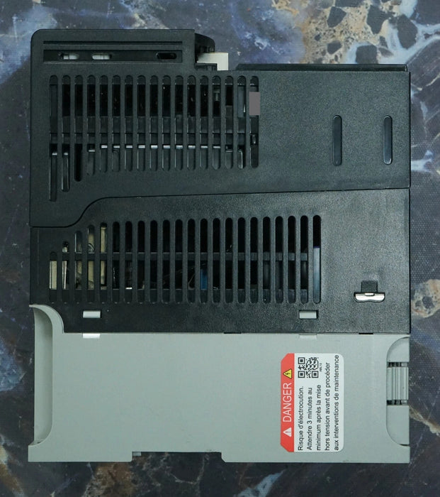 Allen-Bradley 25B-D2P3N104 PowerFlex 525 1 HP Series A FRN 5.001 Tested