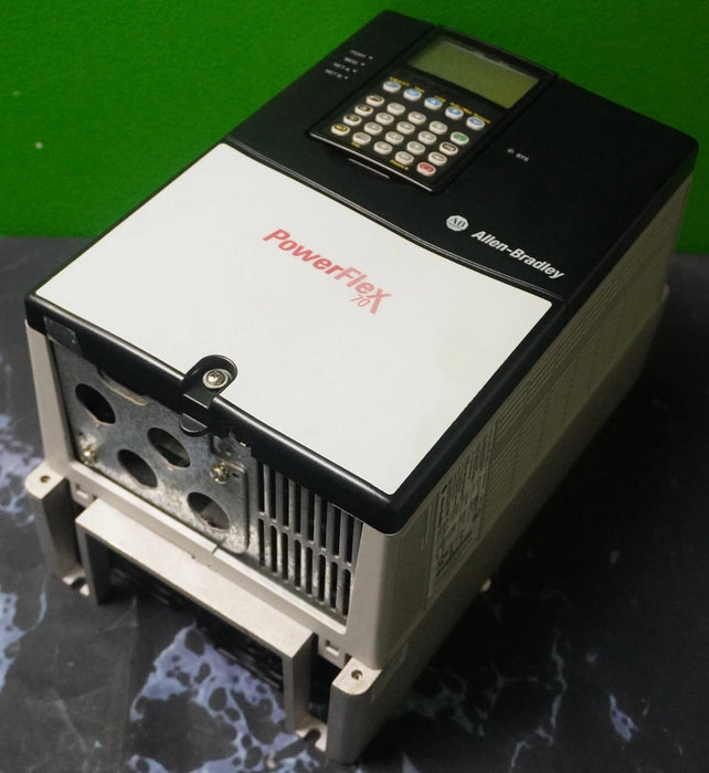 Allen Bradley PowerFlex 70 5HP 20AB015A3AYNANG0 240VAC FRN:5.001
