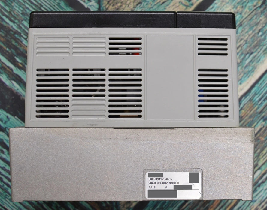 Allen-Bradley PowerFlex 70  20AD3P4A0AYNNNC0 /A 2 HP, 480 VAC, 3.4 AC Drive 2014