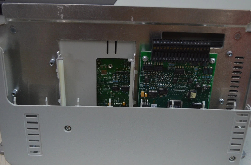 Allen-Bradley 20DD022A3EYNADACE PowerFlex 700S Ser A 15 HP AC Drive FRN:4.002