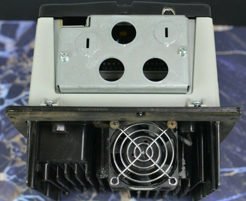 Allen-Bradley 20AD5P0F0AYNNNNN PowerFlex 70 3 HP 480 VAC Tested Good FRN2.009**