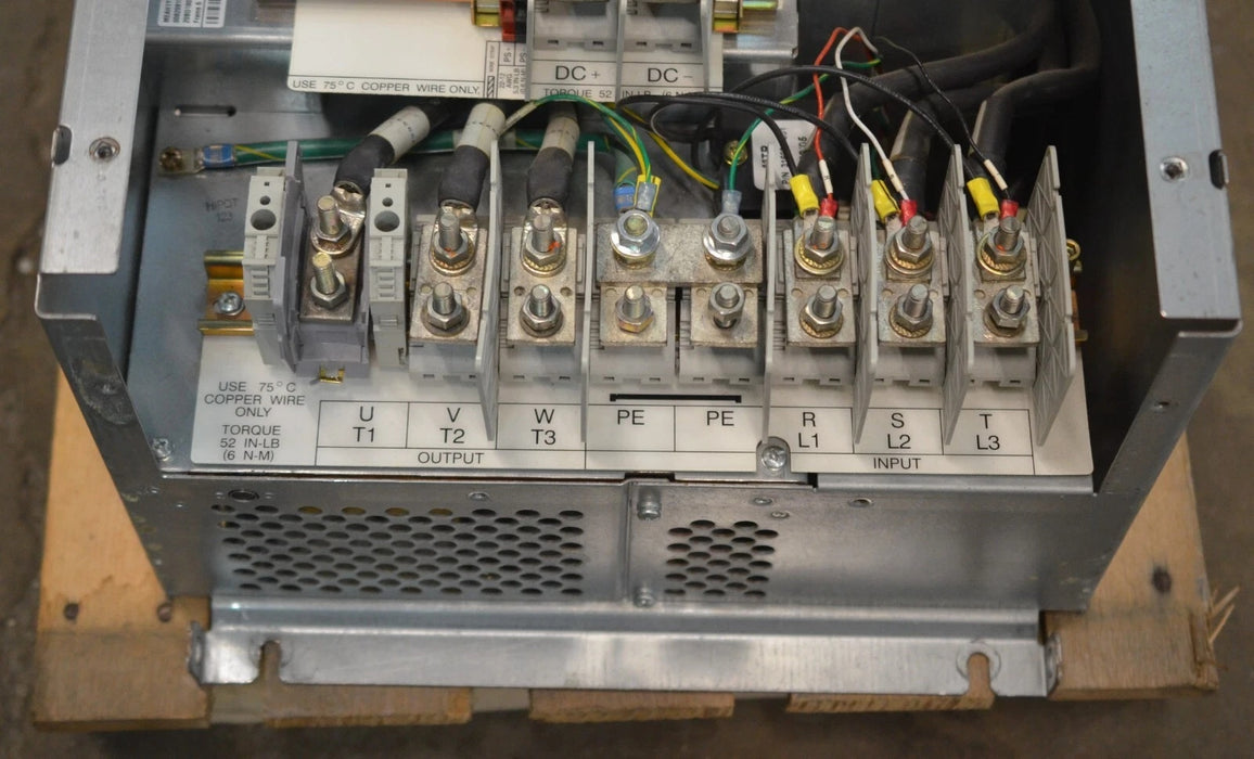 Allen-Bradley 20BD180A2ANNAND0 PowerFlex 700 150HP Series B LOW HOURS Drive VFD
