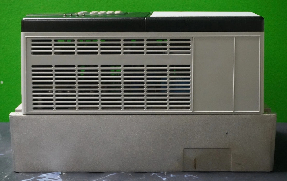 Allen Bradley PowerFlex 70 5HP 20AB015A3AYNANG0 240VAC FRN:5.001