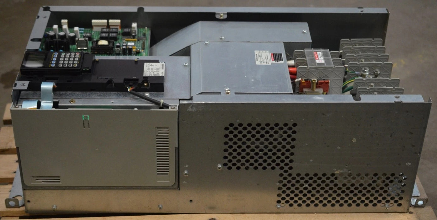 Allen-Bradley 20BD180A2ANNAND0 PowerFlex 700 150HP Series B LOW HOURS Drive VFD