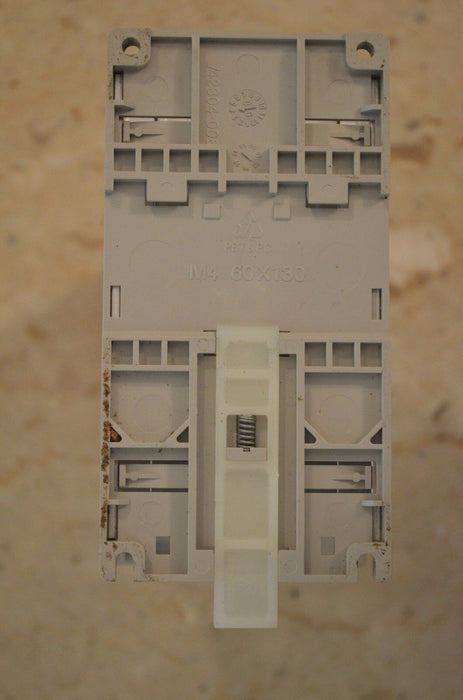 Allen Bradley 160-BA01NSF1 Variable Speed AC 0.5HP 480V With DeviceNet 160-DN2