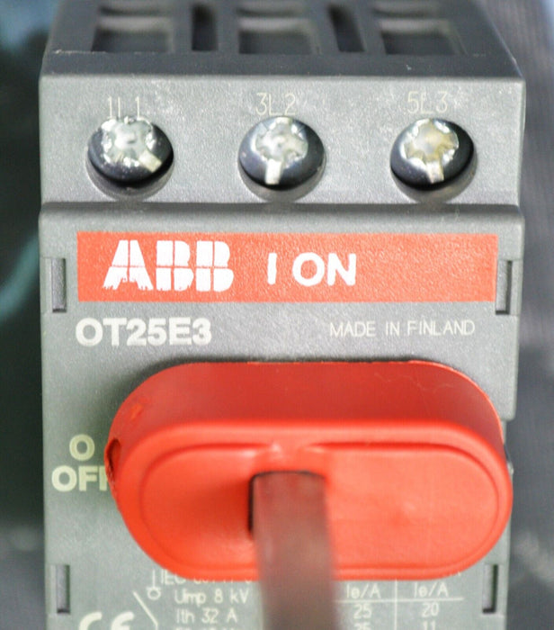 ABB Disconnect Switch OT25E3 25A 600V 3P Used