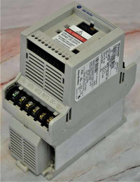 Allen Bradley 160-BA03NSF1 Variable Speed Drive 1 Hp 480 VAC