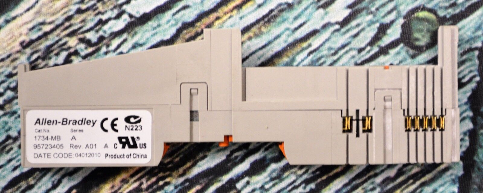 Allen-Bradley 1734-MB Point I/O Mounting Base Quantity