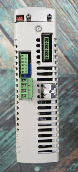 ALLEN-BRADLEY KINETIX 6000 2094-BMP5-S AXIS MODULE 2.7A 650VDC FIRMWARE 1.111