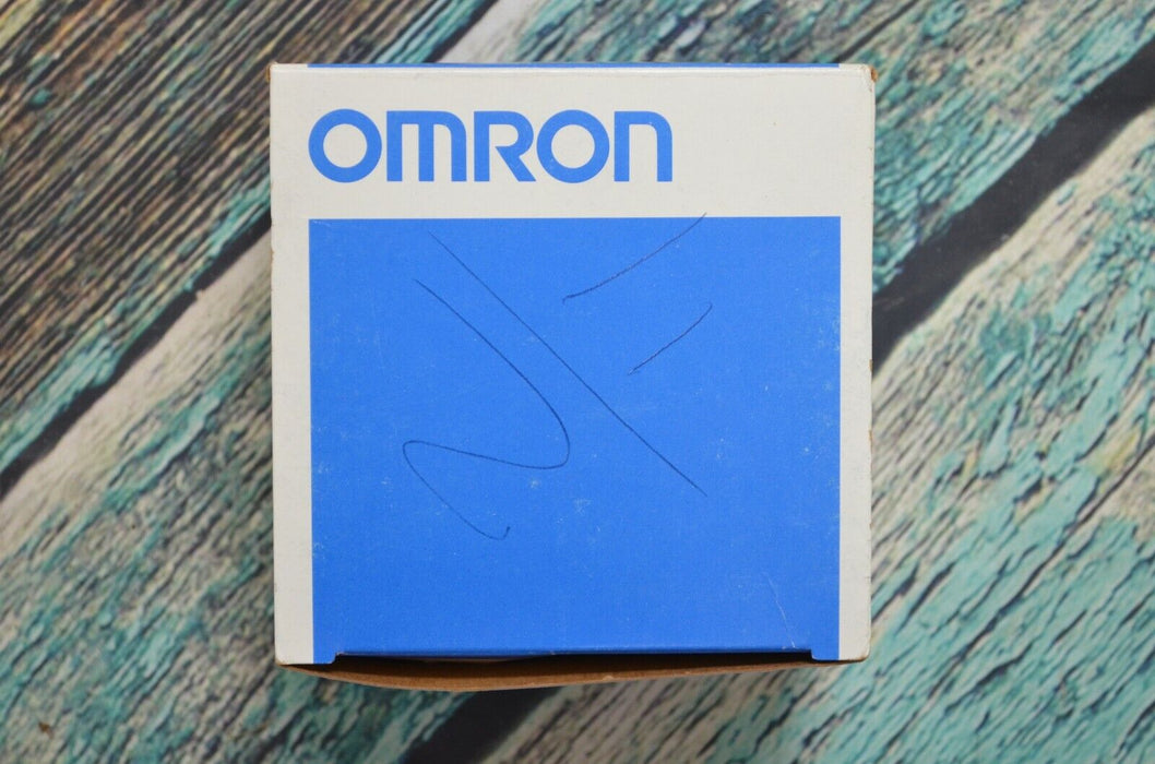 NEW OMRON TL-X10C2-GL Proximity Switch 12-24 VDC. 2 Meter