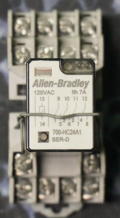 Allen-Bradley 700-HN128/700-HN103/700-HC24A1 SER.B Relay & Base 120VAC Coil