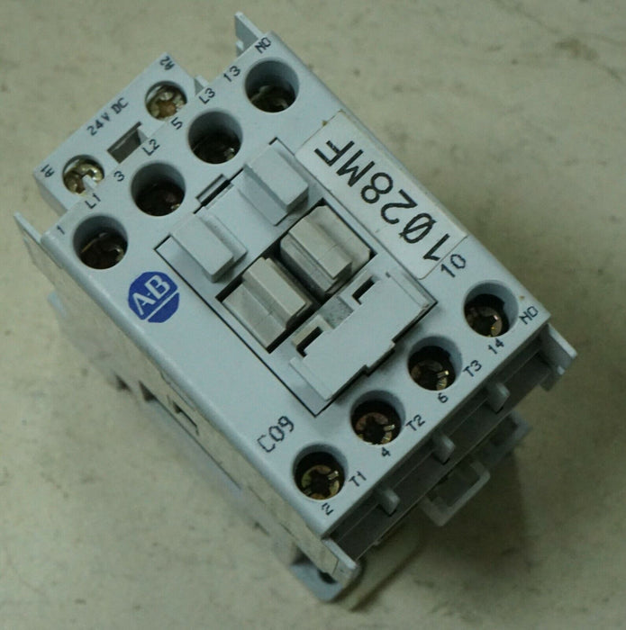 Allen Bradley 100-C09Z*10 Contactor, Series A