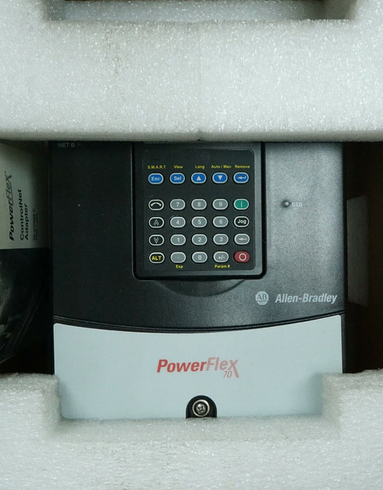 New Allen-Bradley PowerFlex 70 3HP 20AB9P6A3AYYNCNN FRN:2.005