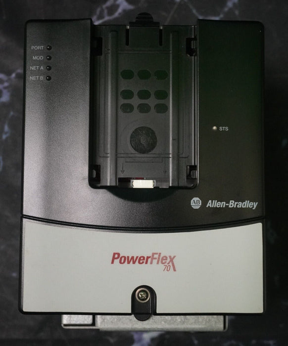 Allen-Bradley PowerFlex 70 5HP 20AD8P0A0AYNNNC0 480 VAC Clean Tested FRN:5.001