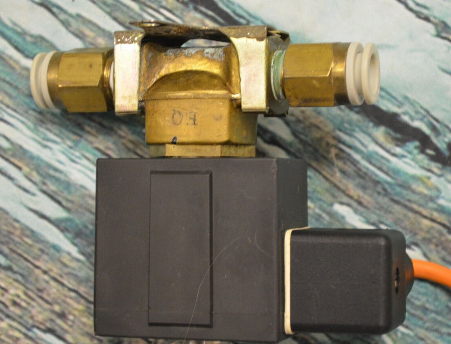 Smc VX2330 Solenoid Valve W/Connector & Bracket Class B DC24V 4.5mm Orifice