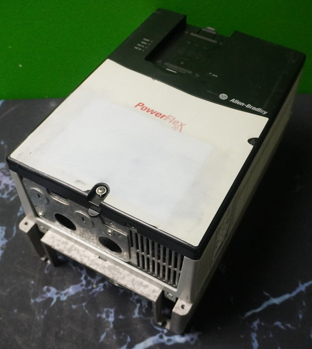 Allen Bradley PowerFlex 70 20AB022A0AYNANNN Series A  240VAC FRN:2.007