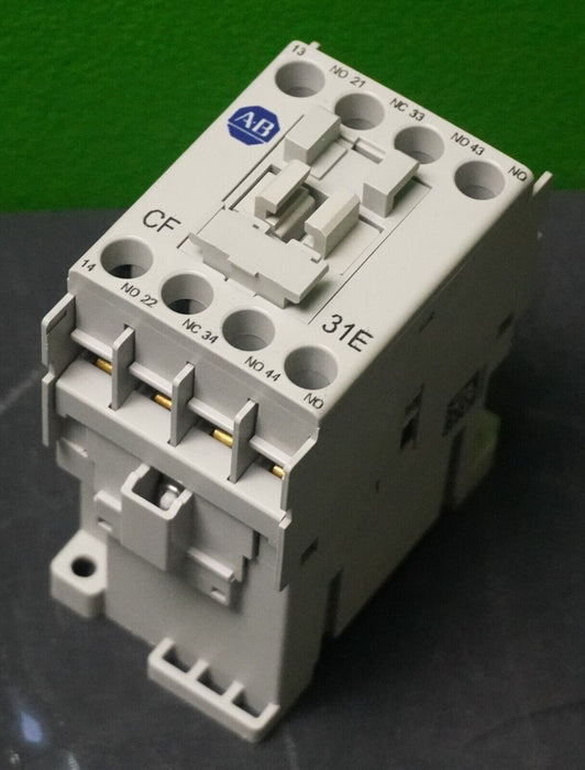 Allen Bradley 700-CF310E* Ser A Relay Contact