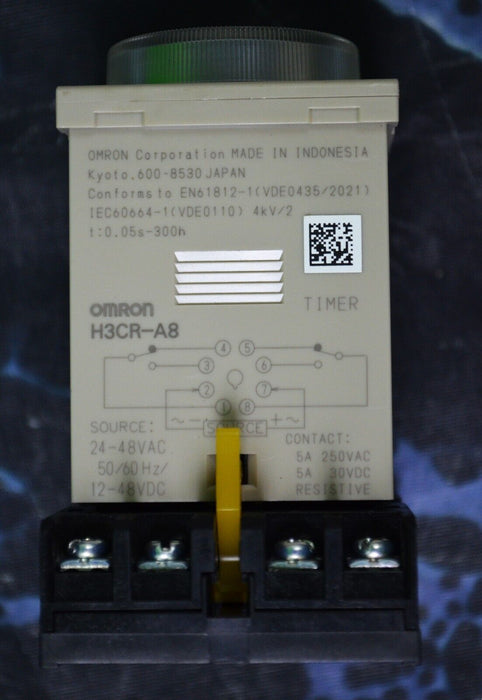 Omron H3CR-A8 Timer Relay, 8-Pin With Base P2CF-08 Tested Good