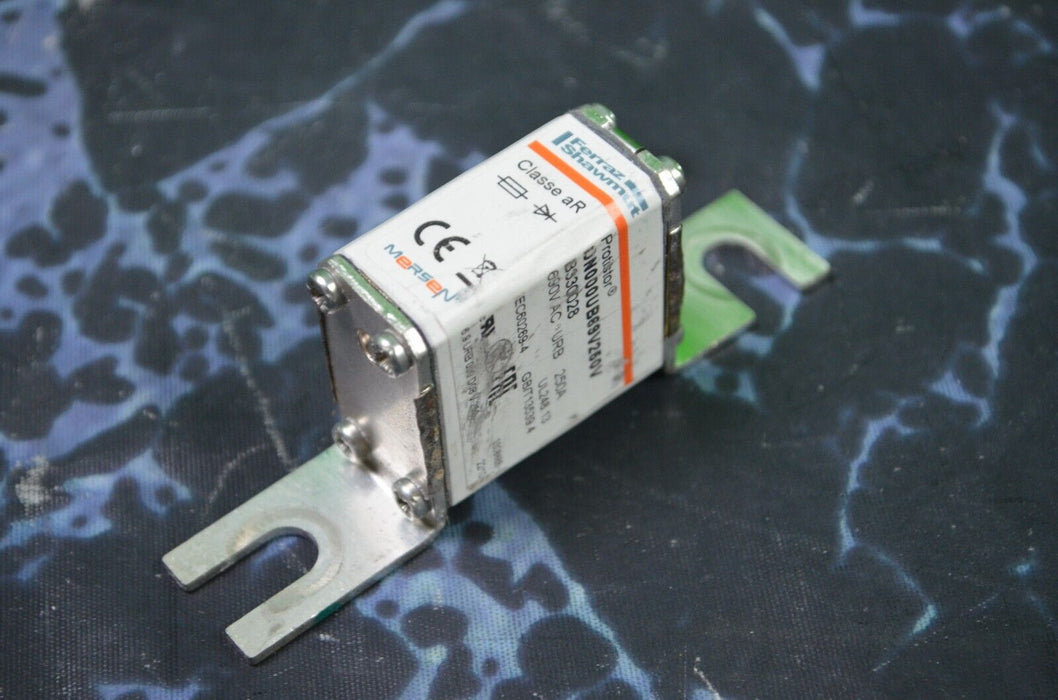 FERRAZ PROTISTOR DN000UB69V250V 690V AC 250A FUSE DN000UB69V250V B330028