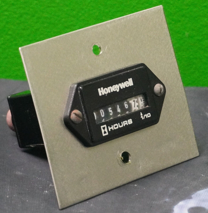 Used Honeywell 20001 Elapsed Time Indicator 12296