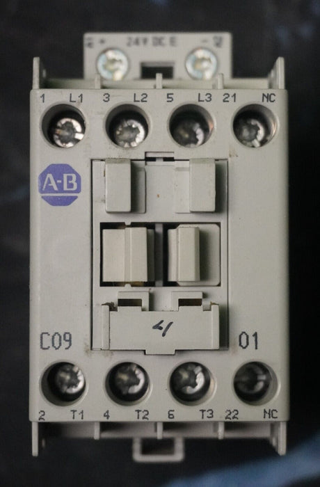 Allen Bradley 100-C09E*01 Contactor, Series A 24V