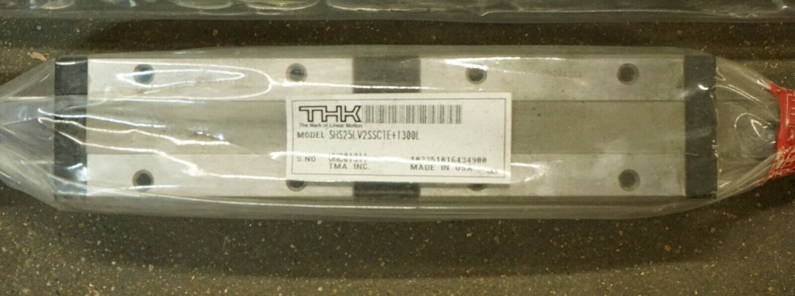 THK NIB SHS25LV2SSC1E+1300L  Linear Rails