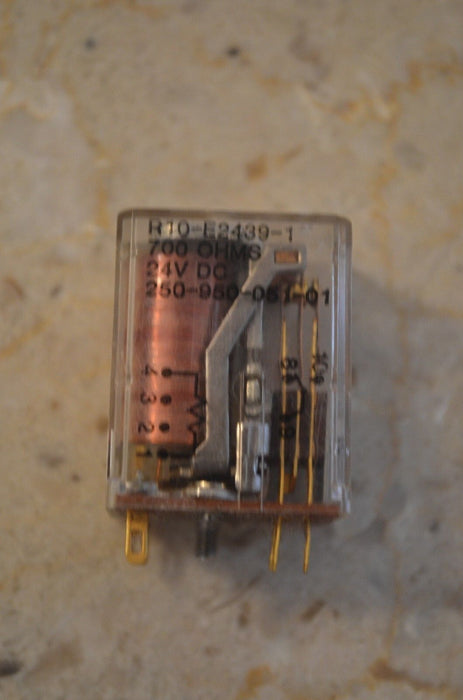 Potter & Brumfield R10-E2439-1-24 USPP R10E2439124 Relay 24VDC Coil 5PIN