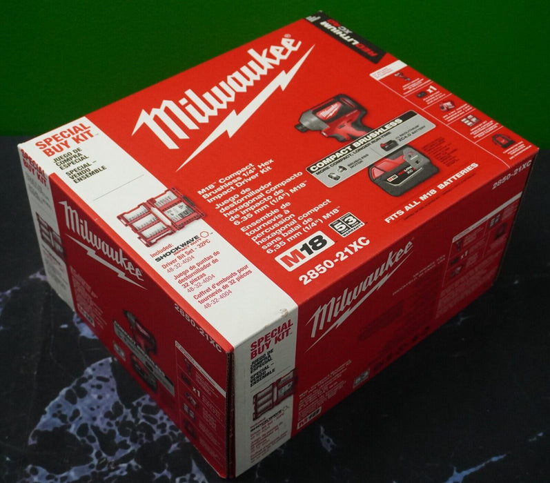 New Milwaukee 2850-21XC Cordless LITHIUM-ION 1/4" impact driver Kit with Bit Set