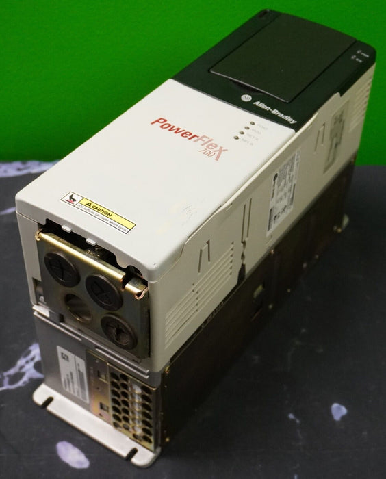 Allen-Bradley PowerFlex 700 5HP 20BD8P0A0AYNANB0 Series A 480VAC FRN:2.001