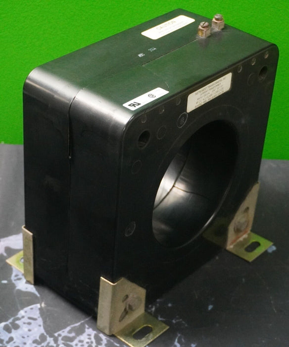 RU Current Transformer E93779 LR89403 100:5 CAT. 137-101 50-400HZ 600V