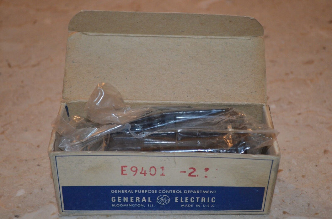 New GE CR120KT00124AA General Electric Time Delay Relay