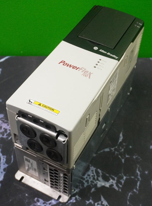 Allen-Bradley PowerFlex 700 1 HP 20BD2P1A0AYNANC0 Ser. B 480 VAC FRN:9.001