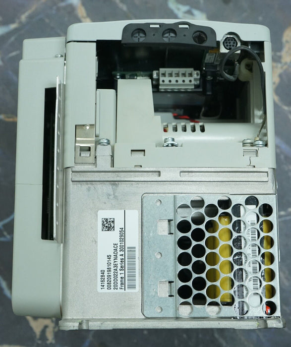 Allen Bradley 20DD022A3EYNADACE Ser A 15 HP Powerflex 700S AC Drive 4.002