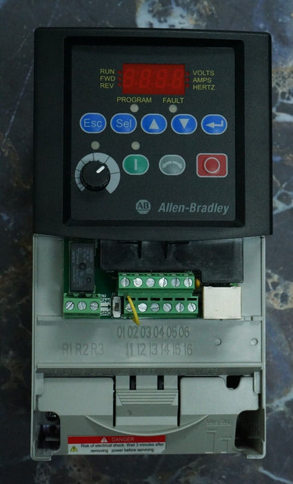 Zero Run Hours Allen-Bradley PowerFlex 4 22A-D6P0N104 3HP FRN:5.01 Series A