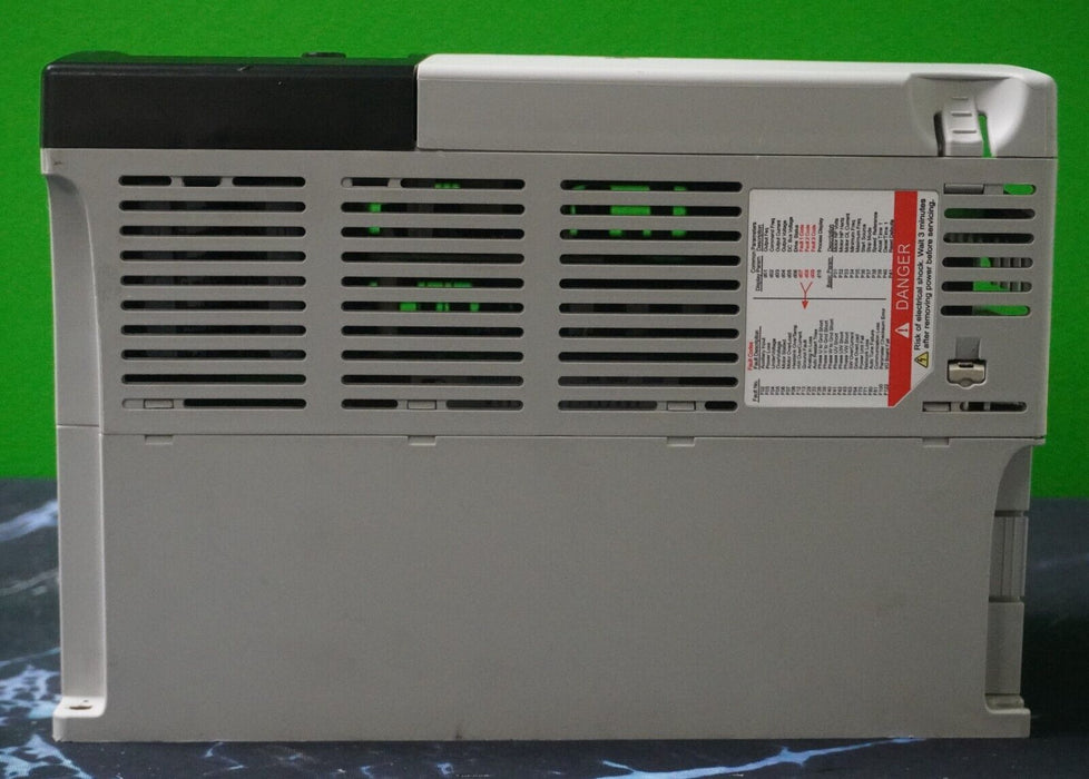 Allen-Bradley 22B-D012N104 7.5 HP Powerflex40 Ser. A FRN:6.02 Tested Good Clean