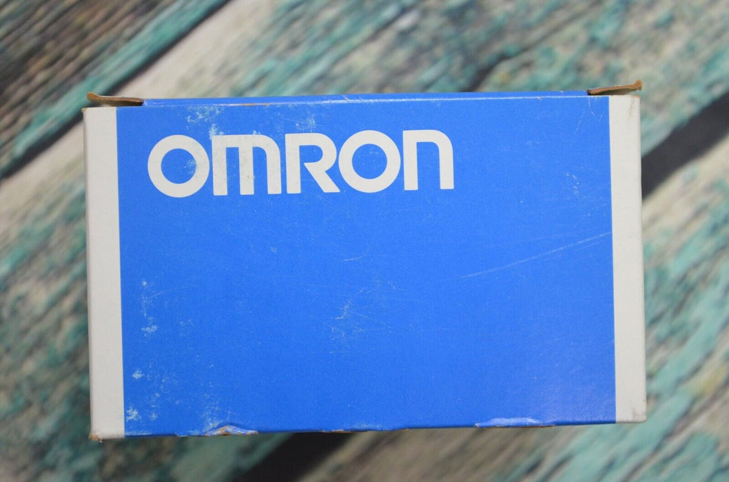 NEW OMRON TL-X10C2-GL Proximity Switch 12-24 VDC. 2 Meter