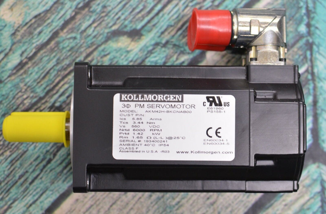 KOLLMORGEN AKM42H-BKCNAB00 SERVO MOTOR