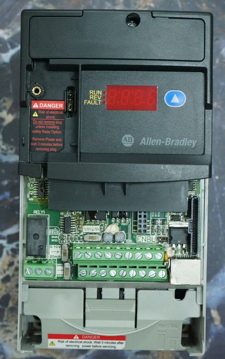 Low Hours 2017 Allen Bradley 22D-D2P3N104 PowerFlex40 Firmware 2.01 Series A