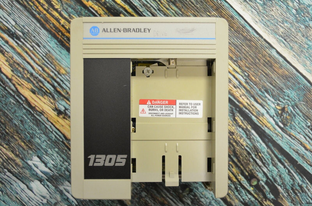 Allen-Bradley 1305-BA04A Variable Frequency Drive Series C 2 HP 380-460V