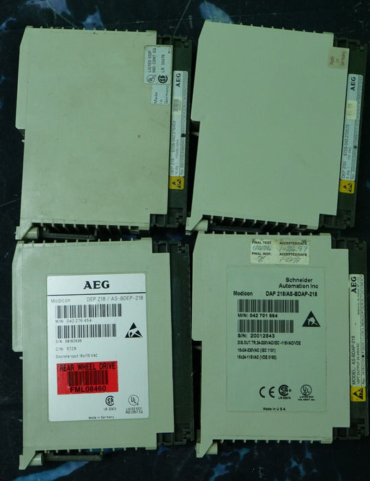 SCHNEIDER AUTOMATION COMPACT MODULE - LOT OF 4