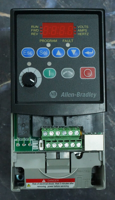 Zero Hours Allen Bradley 22A-B1P5N104/A POWERFLEX 4 AC Drive 1/4HP FRN:6.01