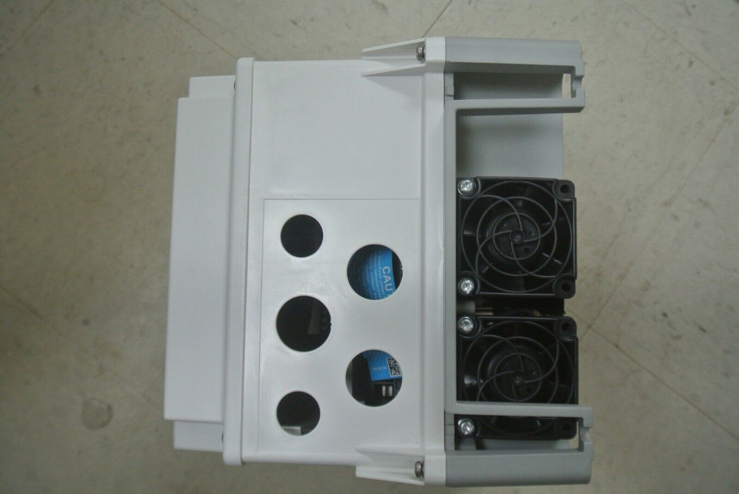 Zero Hours Allen-Bradley 20AC011C0AYNANC0 7.5HP 400V Powerflex 70 FRN 5.001 **